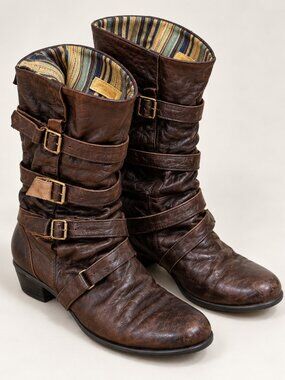 Shoola custom-made brown leather buckle boots, size 7